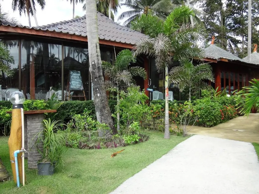 Lipa Bay Residence - Image 1