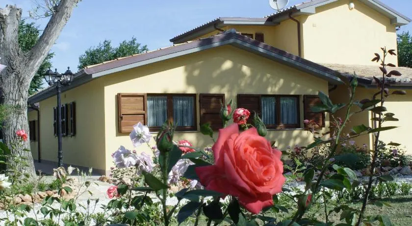 Country House La Madonnina - Image 1