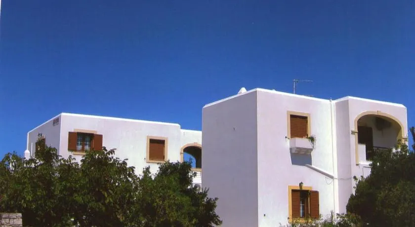 Cerigo House - Image 1