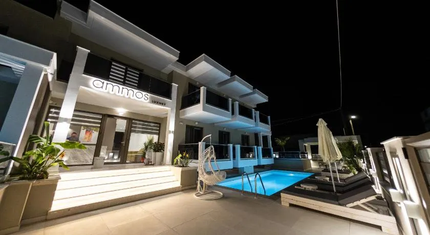 Ammos Luxury Apartments - Image 1