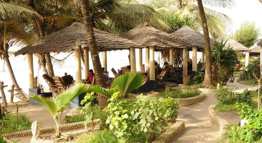 Leybato Beach Hotel - Image 1