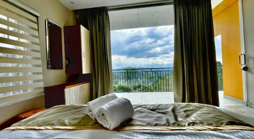 Elegant Mountain Resort - Image 1