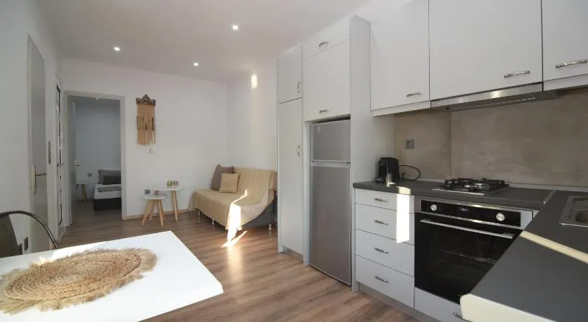 Elpi's House - Image 1