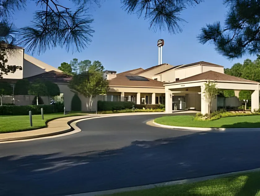 Country Inn & Suites by Radisson, Hampton Coliseum - Image 1