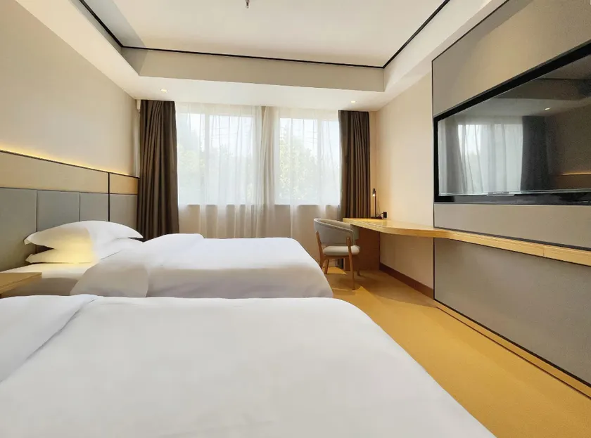 Yimo Hotel (Weishan County, Jining) - Image 1