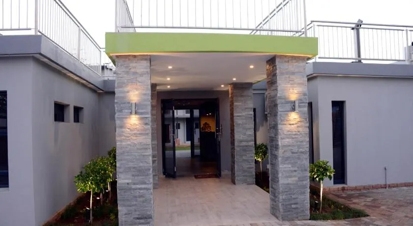 Green Side accommodation - Image 1
