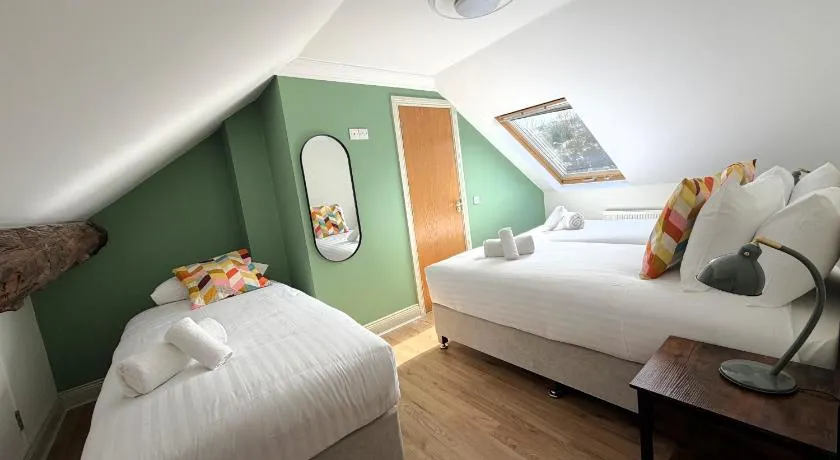 Westport Rooms - Image 1