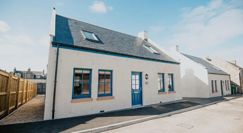 The Seafield Arms Hotel Cullen - Self Catering - Image 1