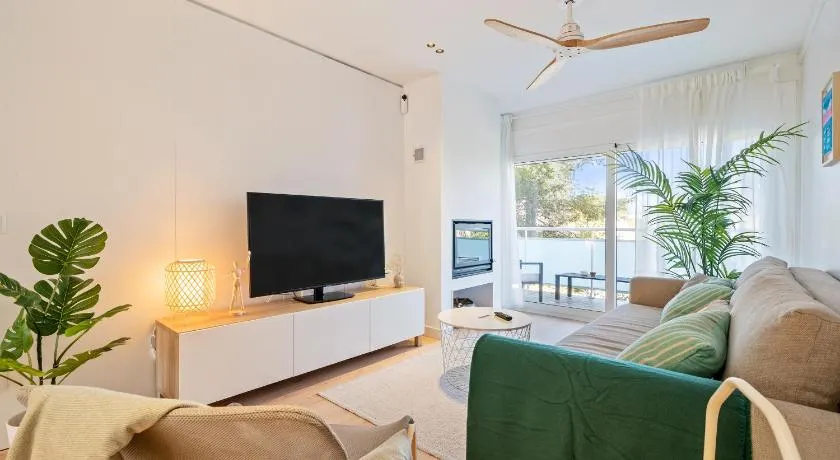 Hauzify I Apartament Westland - Image 1