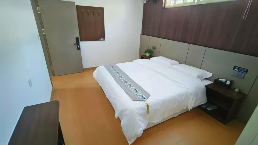Xiaomanyuan Unmanned Self-service B&B Hotel - Image 1