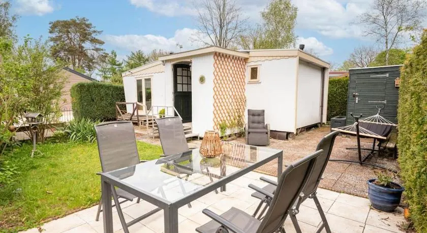 Knus huisje op kindvriendelijk park met zwembad - Image 1