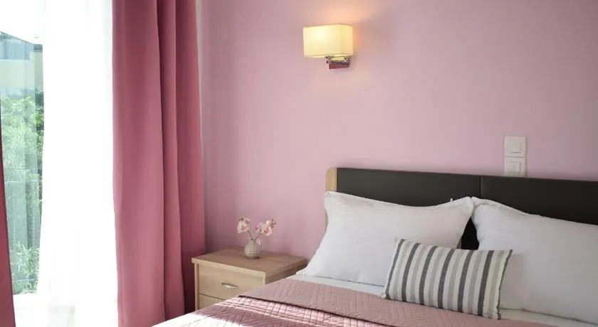 Mirto Beach Hotel & Restaurant - Image 1