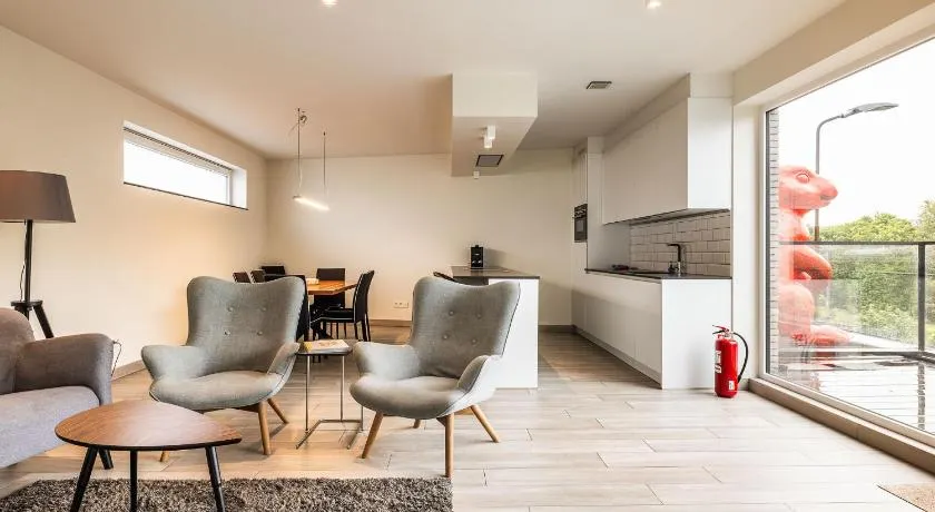 Red Rabbit Tourist and Business Flats with indoor parking - 1 to 5 or 6p - region gnt antwp brux - Image 1