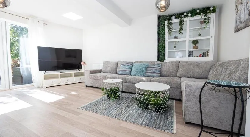 GuestReady - A Haven by the River - Image 1