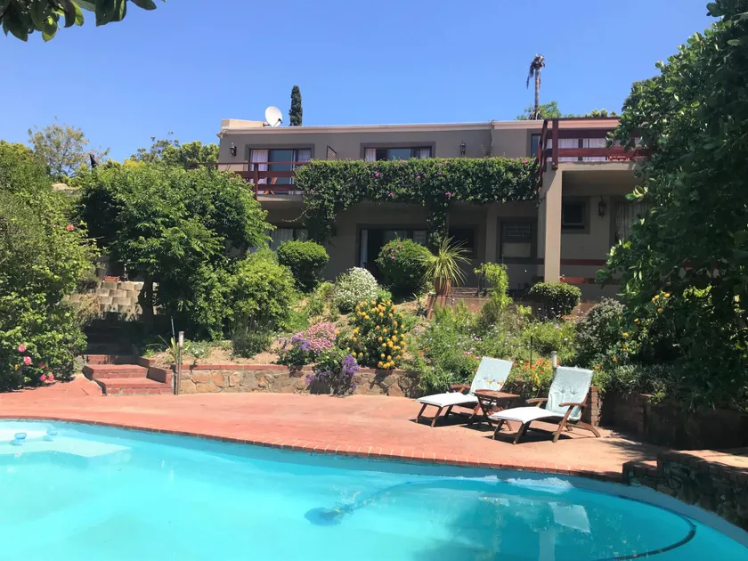 The Salt House Guest House in Hout Bay - Image 1