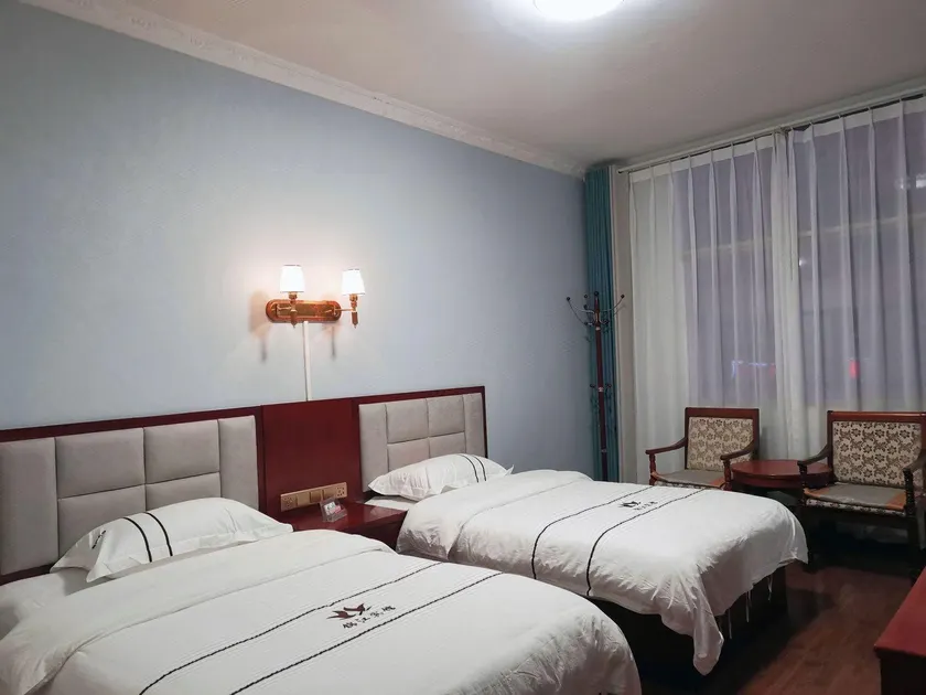 Jinjiang Hotel - Image 1