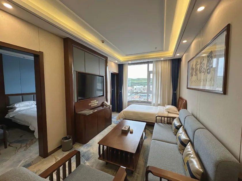 Cooperation lingcheng Junhai International Hotel - Image 1