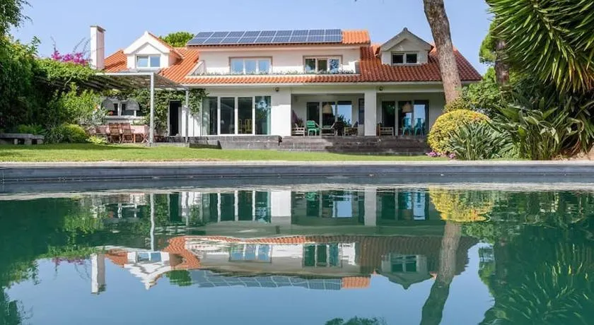 VILLA MONZA CASCAIS - Image 1