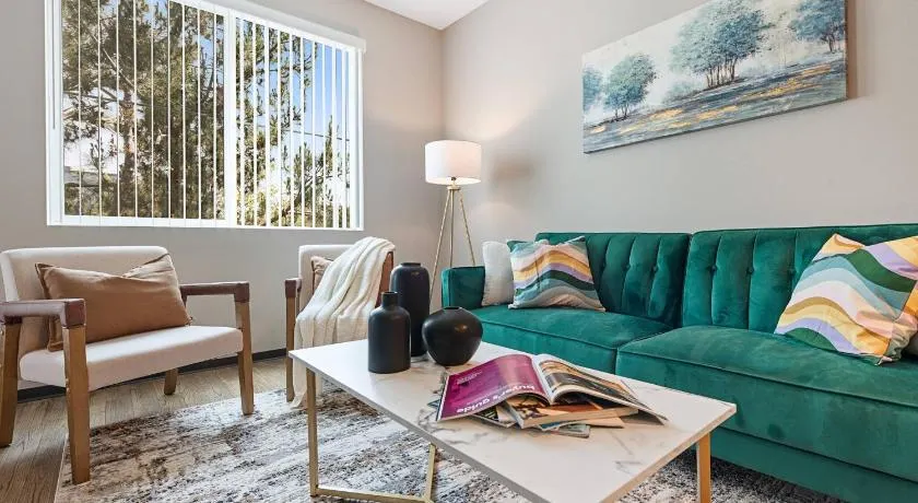 5-Star Irvine | Luxe 2BR w/ Pool, Gym & Parking - Image 1