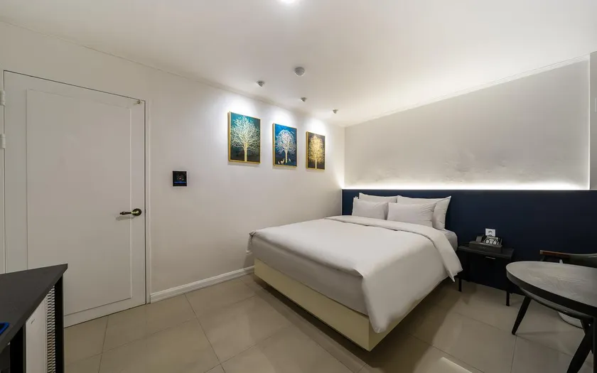 Gasan The Stay Hotel - Image 1