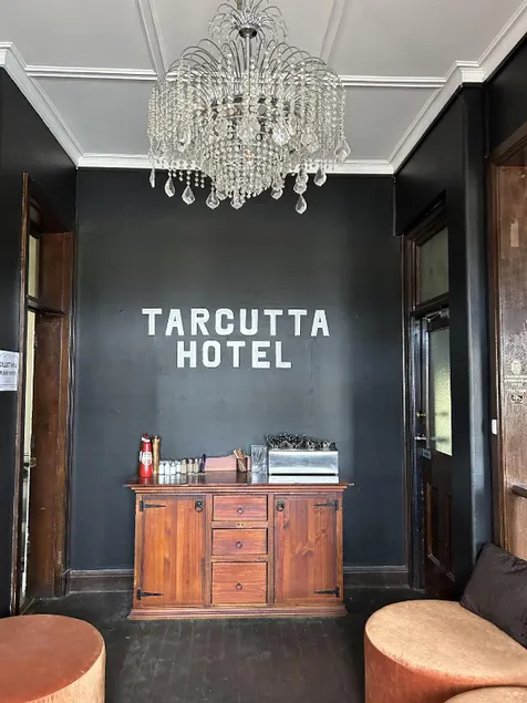 Tarcutta hotel - Image 1