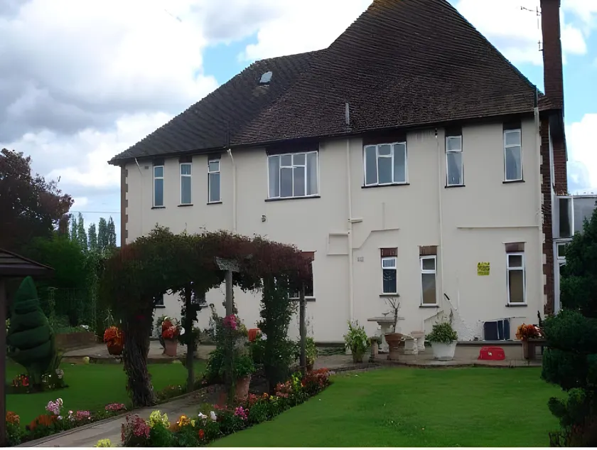 Elmcroft Guest House - Image 1