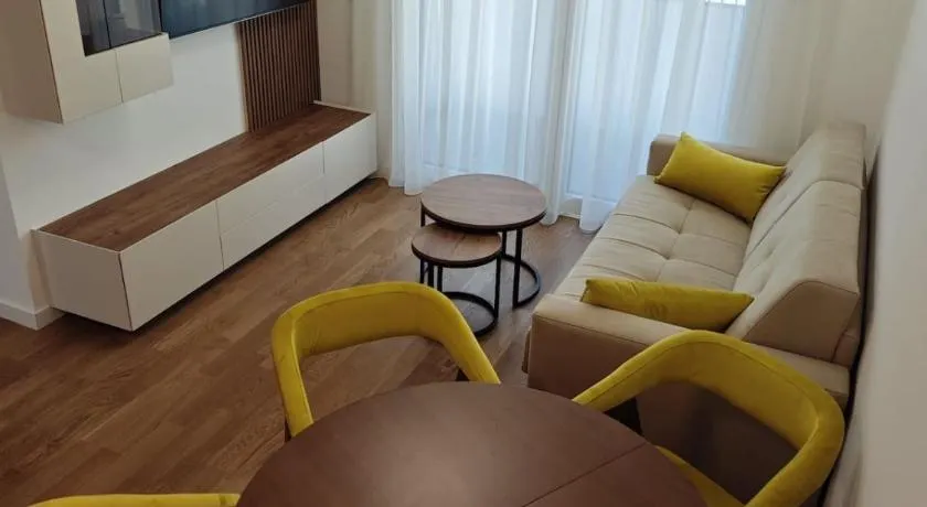 Lux apartment airport - Image 1