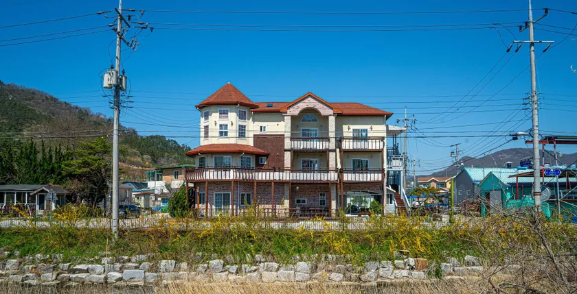 Buan Bada Mudflat Pension - Image 1
