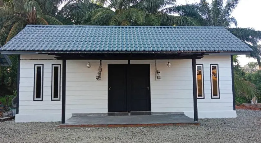 4X4 HOMESTAY & KOPITIAM - Image 1