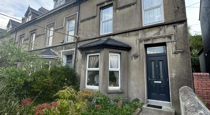 Fern House - Image 1