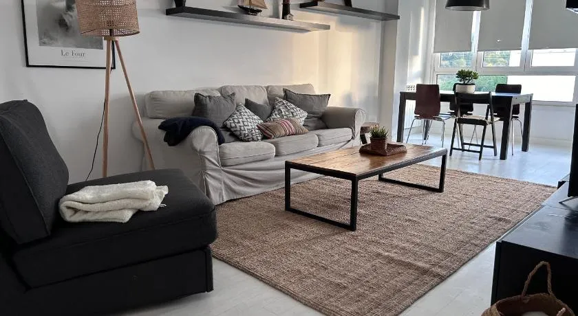 White Cozy Flat in Donostia - Image 1