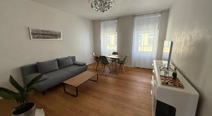 Apartment NUMBER 5 - Image 1