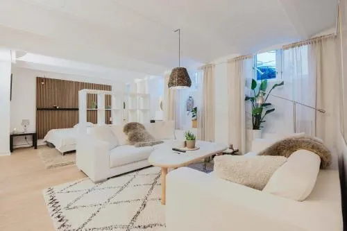 Nyhavns Finest Residence - Image 1