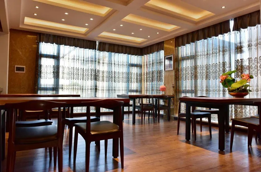 Bo'an Lakeview Inn - Image 1