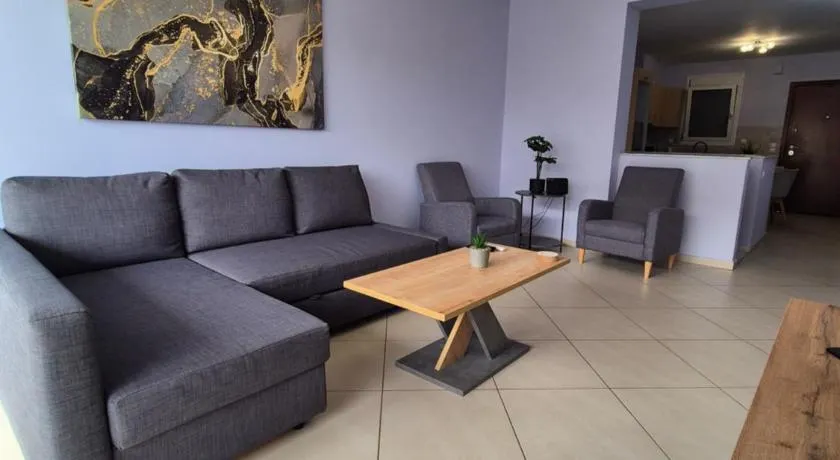 Eretria Apartments FM14 - Image 1