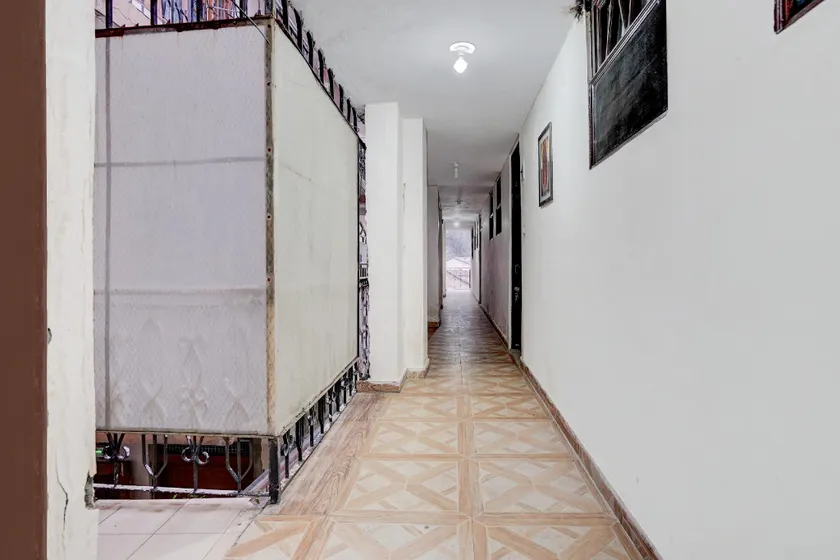 Hotel O by OYO Basera - Image 1