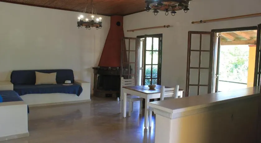 Zeus Greekgod Apartments - Image 1