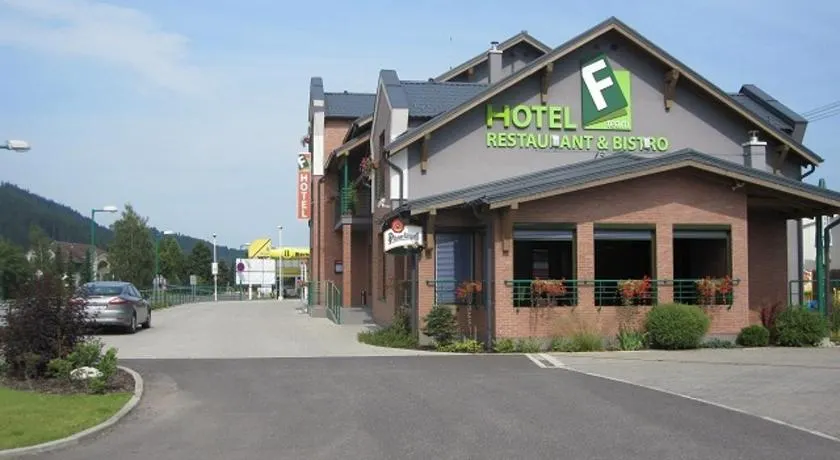F - Team Hotel - Image 1