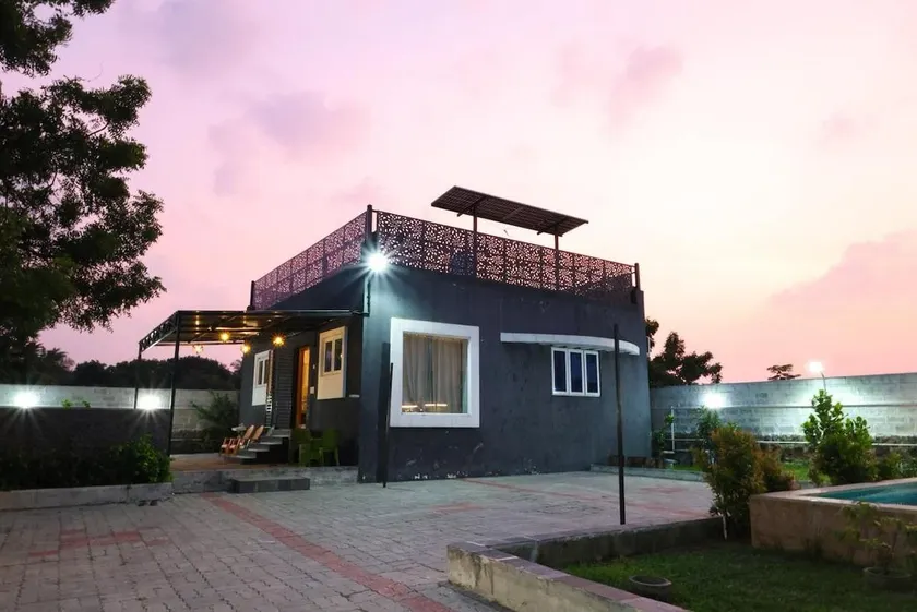 Nova Beach House - Image 1