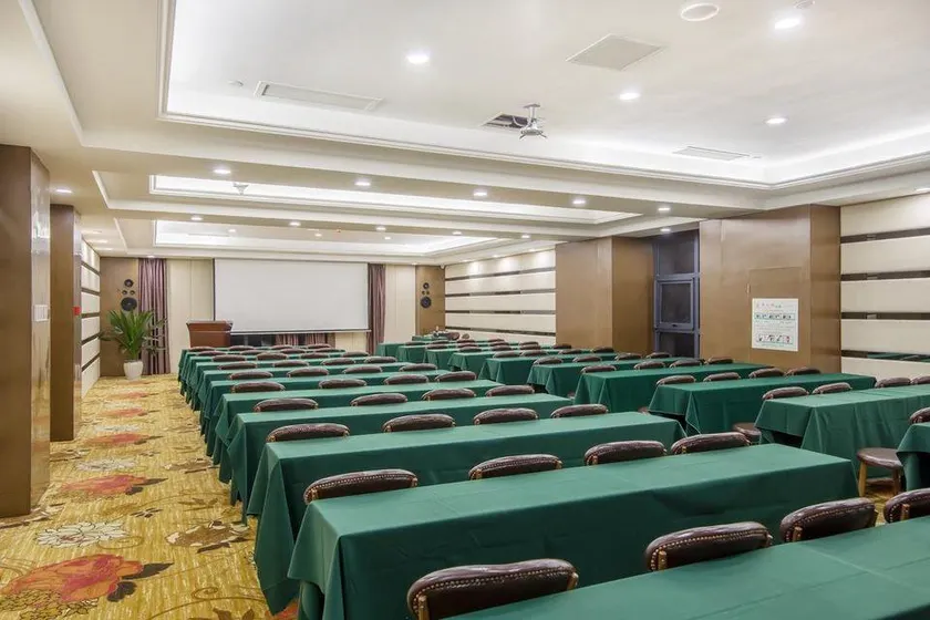 Vienna Classic Hotel (Suqian Stadium Weishanhu Road) - Image 1