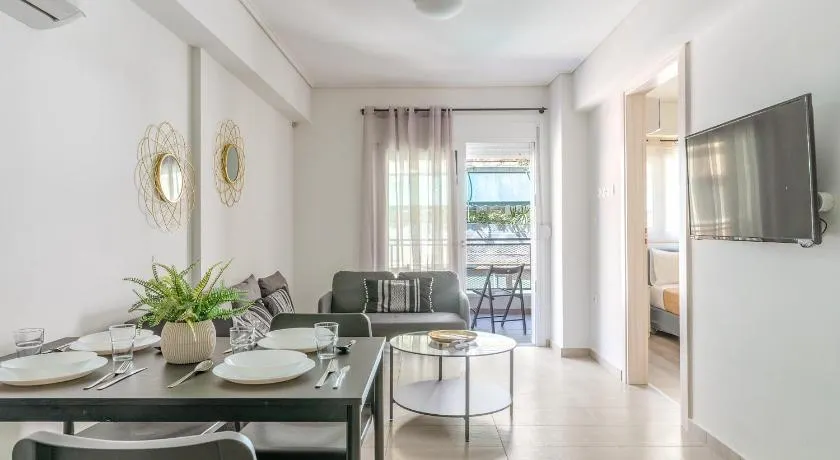 Elvita Apartments 4 - Image 1
