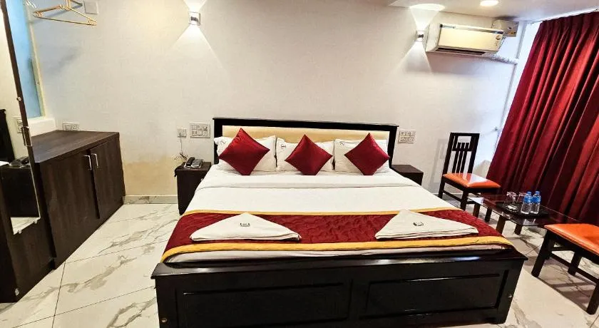 SAADHANA COMFORTS LODGE - Image 1