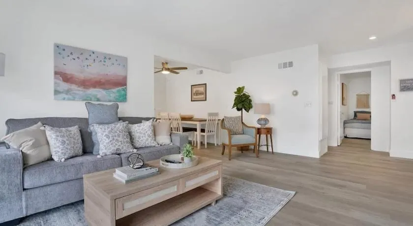 5408 Seashore Dr A - Image 1
