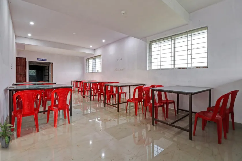SPOT ON Sri Chamundeshwari Hotel - Image 1