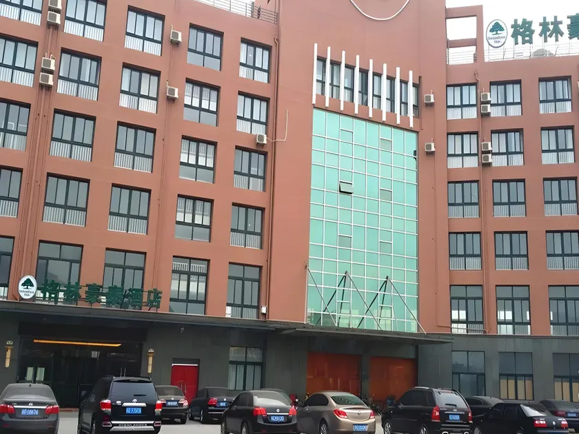 GreenTree Inn Xuzhou High Speed Railway Zhangqian Square Business Hotel - Image 1
