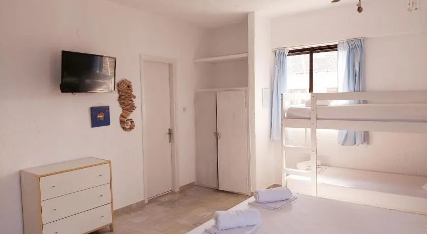 Brunis Apartments - Image 1