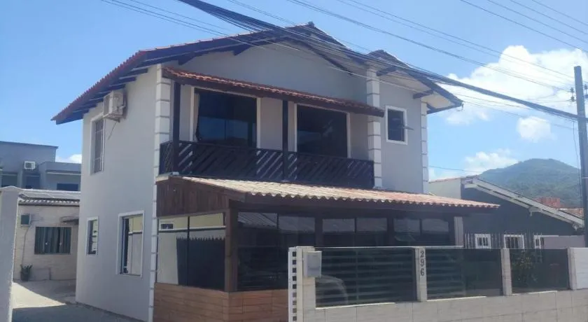 Casa na Praia dos Ingleses em Florianópolis - Image 1