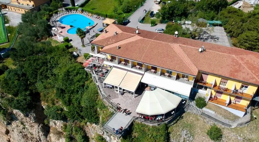 Terrazza del Brivido, Hotel Paradiso - Image 1