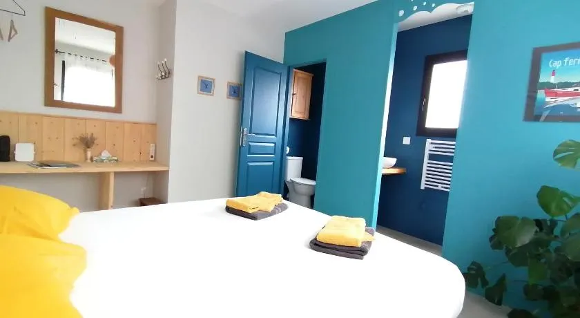 Les Callunes chambres d'hôtes et gîte pour 2 Bassin d'Arcachon - Image 1