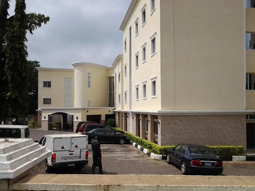 Thornberry Savannah Suites Hotel - Image 1